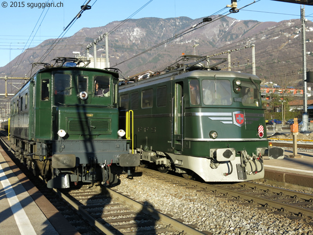 SBB Ae 4/7 10987 (Swisstrain) e SBB Ae 6/6 11407 'Aargau'